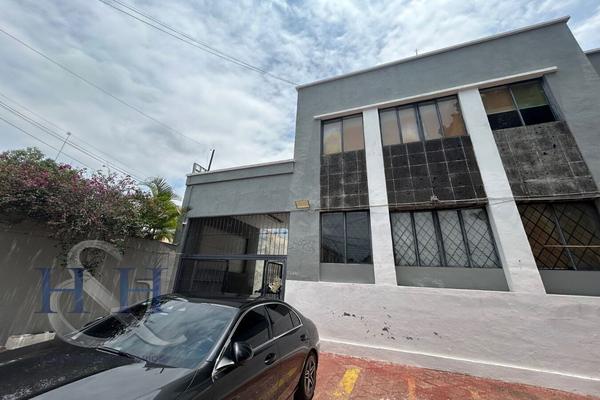 Foto de inmueble en AV HIDALGO, Col. Americana C.P. 44160, Guadalajara