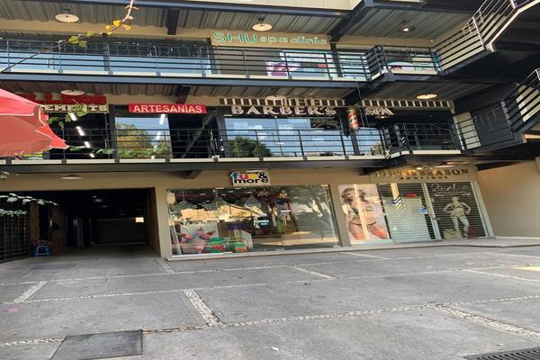 Foto de inmueble en Av. Jinetes, Col. Las Arboledas C.P. 52950, Atizapán de Zaragoza
