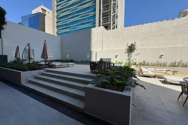 Foto de inmueble en Av. La Paz, Col. Guadalajara Centro C.P. 44100, Guadalajara