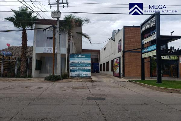 Foto de inmueble en Av. La Salle, Col. Colinas del Saltito C.P. 34105, Durango