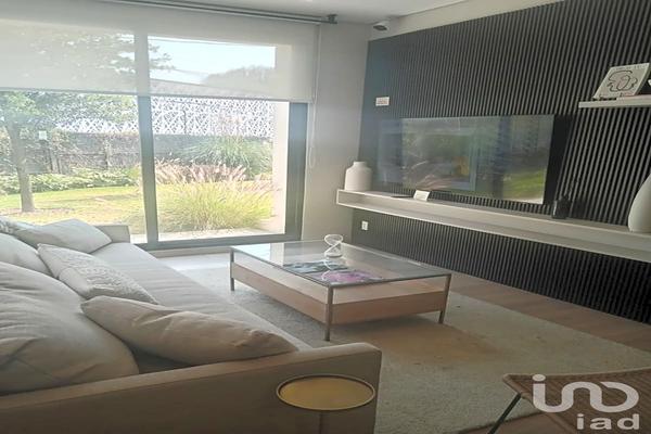 Foto de inmueble en Avenida Lomas Verdes #168, Col. Santa Cruz Acatlán C.P. 53150, Naucalpan de Juárez
