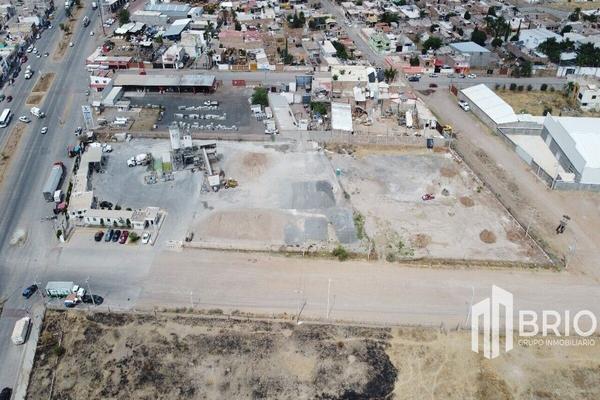 Foto de inmueble en Avenida los Fresnos, Col. Industrial Nuevo Durango C.P. 34217, Durango