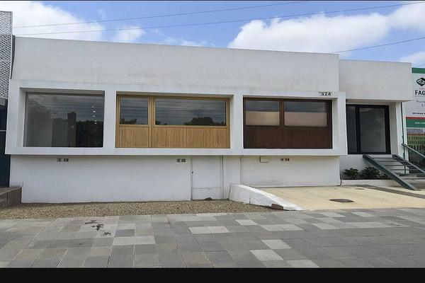 Foto de inmueble en Av. Mexico, Col. Ladrón de Guevara C.P. 44600, Guadalajara