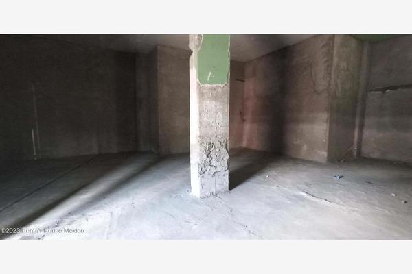 Foto de inmueble en Avenida Mexico tacuba #1, Col. Tacuba C.P. 11410, Miguel Hidalgo