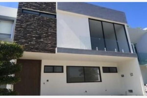 Foto de inmueble en AV. MINA, Col. Las Rosas C.P. 35090, Gómez Palacio