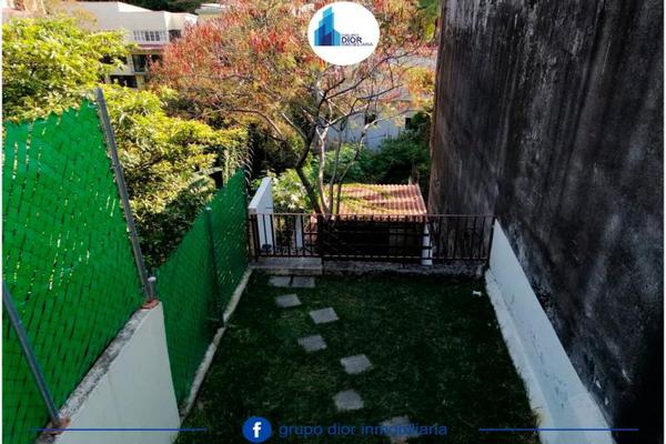 Foto de inmueble en Av Morelos, Col. Cuernavaca Centro C.P. 62000, Cuernavaca