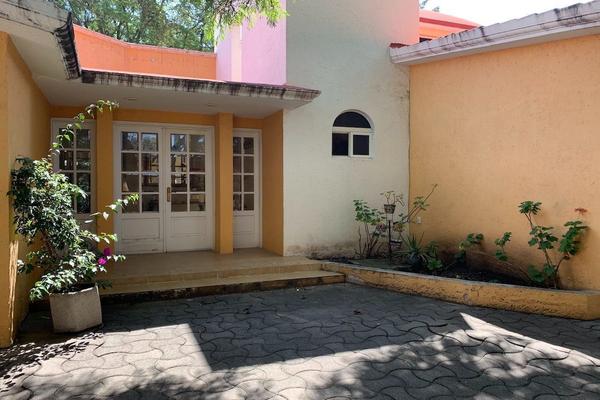 Foto de inmueble en Av. Olivos Jurica, Col. Jurica Pinar C.P. 76100, Querétaro