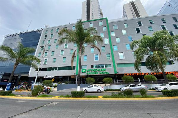 kenzo unicenter hotel