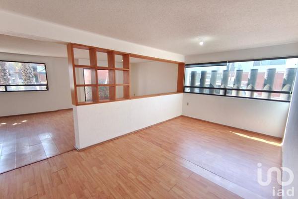 Foto de inmueble en Av. Senda Eterna #519, Col. Milenio III Fase A C.P. 76060, Querétaro