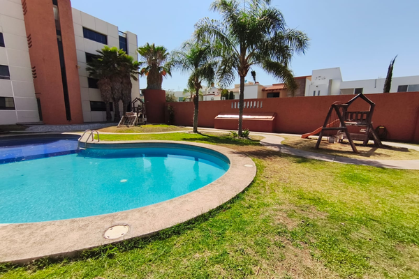 Foto de inmueble en Av Senda Eterna, Col. Milenio III Fase A C.P. 76060, Querétaro