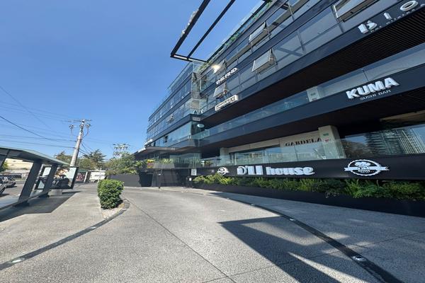 Foto de inmueble en Av. Stim, Col. Bosques de las Lomas C.P. 05120, Cuajimalpa de Morelos
