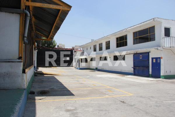 Foto de inmueble en Av. Universidad Hispano Americana, Col. Guadalupe Victoria C.P. 55010, Ecatepec de Morelos