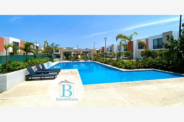Foto de inmueble en Av vallarta #1, Col. Flamingos C.P. 63732, Bahía de Banderas