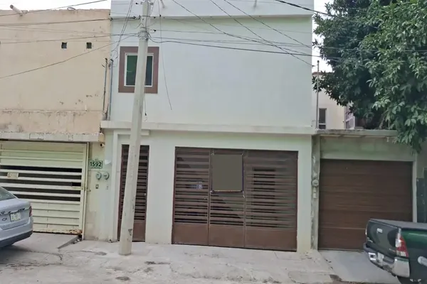 Foto de inmueble en AZUCENAS #1590, Col. Villa Jardín C.P. 35168, Lerdo