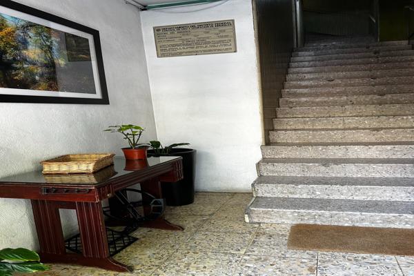 Foto de inmueble en Avenida Nuevo León  #274, Col. Hipódromo C.P. 06100, Cuauhtémoc