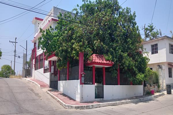 Foto de inmueble en Calle Loma Escondida #119, Col. Loma Alta C.P. 89364, Tampico