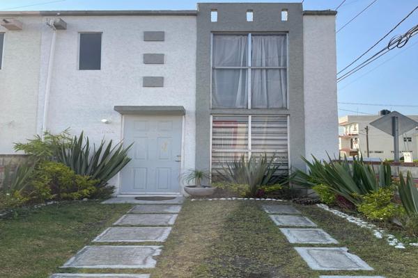 Foto de inmueble en X #s/n, Col. Bosques Residencial C.P. 51355, Zinacantepec