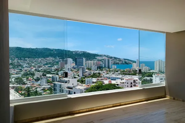 Foto de inmueble en BAHIA DEL MAR #1, Col. Lomas de Costa Azul C.P. 39830, Acapulco de Juárez