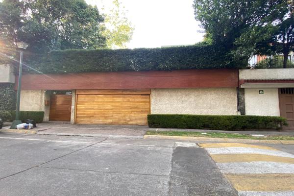Foto de inmueble en Calle Bosque de Las Catarinas #36, Col. La Herradura Sección I C.P. 52784, Huixquilucan
