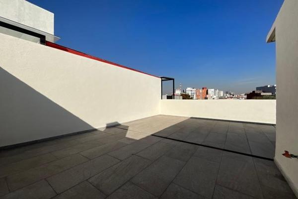 Foto de inmueble en PENTHOUSE CON 3 RECAMARAS Y ROOF PRIVADO EN ROMA SUR , Col. Roma Sur C.P. 06760, Cuauhtémoc