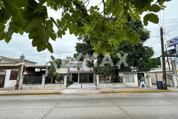 Foto de inmueble en Boulevard Adolfo Lopez Mateos, Col. Unidad Nacional C.P. 89410, Ciudad Madero