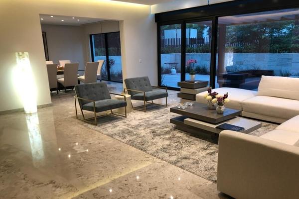Foto de inmueble en Blvd. Botánica, Col. Valle Del Campestre C.P. 66265, San Pedro Garza García