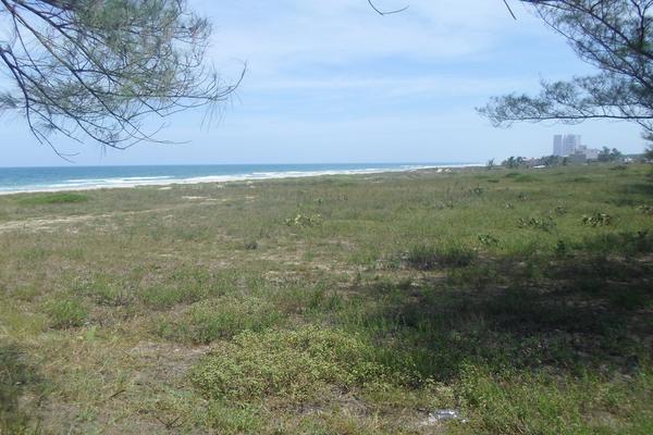 Foto de inmueble en Blvd. Costero por "El Naturista", Col. Miramar C.P. 89540, Ciudad Madero