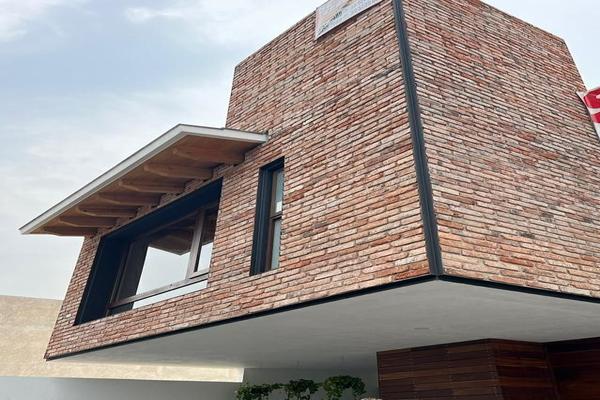 Foto de inmueble en Blvd Hernán Cortés, Col. Lomas Verdes (Conjunto Lomas Verdes) C.P. 53120, Naucalpan de Juárez