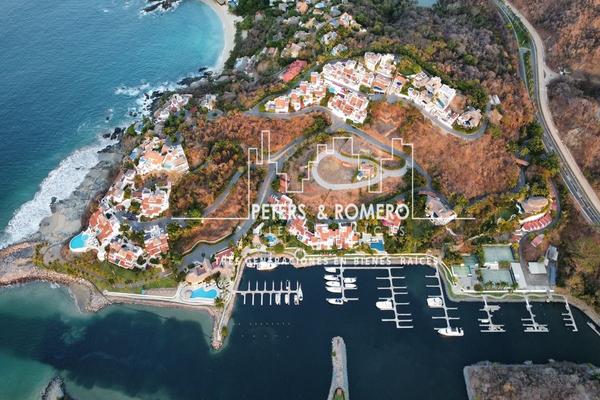 Foto de inmueble en Blvd Playa Linda, Col. Ixtapa C.P. 40884, Zihuatanejo de Azueta