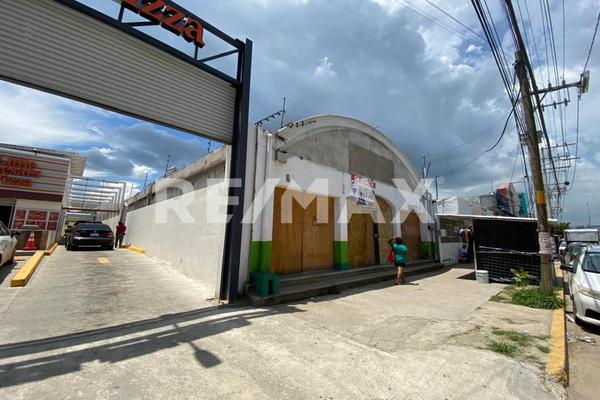 Foto de inmueble en boulevard vicente guerrero, Col. Emilio M Gonzalez C.P. 39770, Acapulco de Juárez