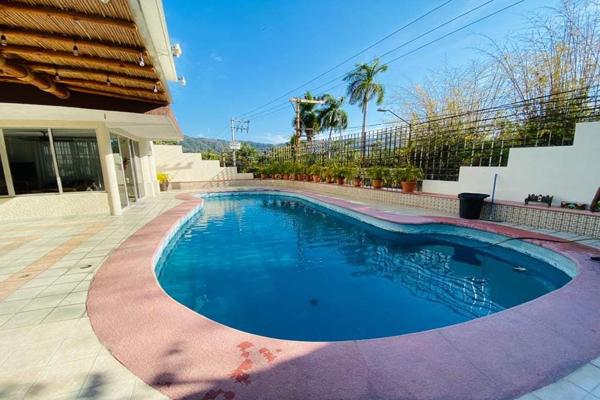 Foto de inmueble en Huapinoles  #6544, Col. Club Deportivo C.P. 39690, Acapulco de Juárez