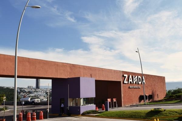 Foto de inmueble en ZANDA RESIDENCIAL, Col. Zanda C.P. 37138, León