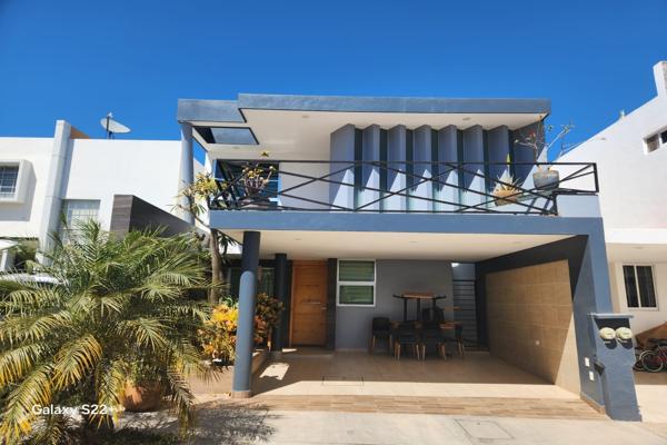 Foto de inmueble en Avenida La Piedad, Col. Coto Platino C.P. 82124, Mazatlán