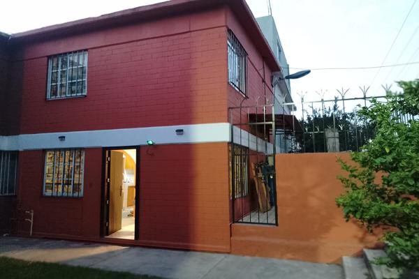 Casa en TLAHUAC, San Lorenzo Tezonco, DF / CDMX e... - Propiedades.com