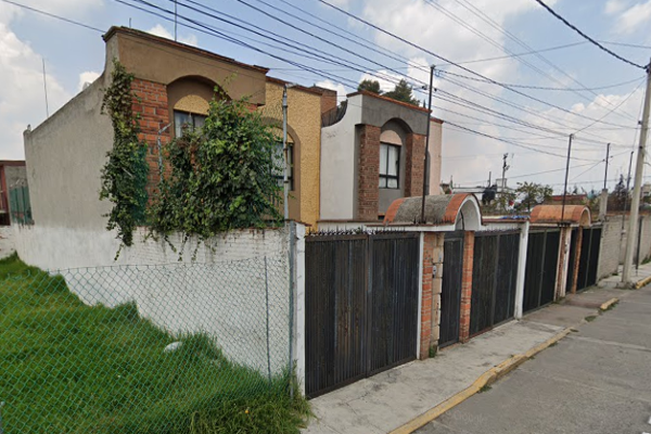 Foto de inmueble en SANTIAGO MILTEPEC  #15 , Col. Agua Bendita C.P. 50256, Toluca