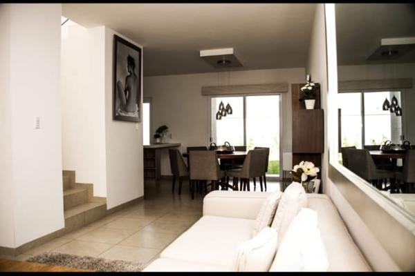 Foto de inmueble en Carretera Querétaro celaya , Col. Centro C.P. 76800, San Juan del Río