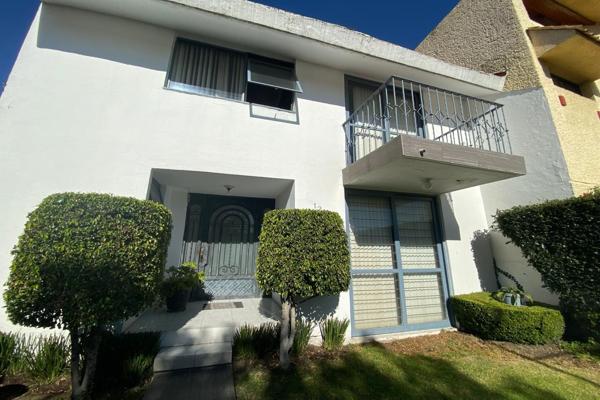 Foto de inmueble en Plaza San José #s/n, Col. Lomas Verdes (Conjunto Lomas Verdes) C.P. 53120, Naucalpan de Juárez