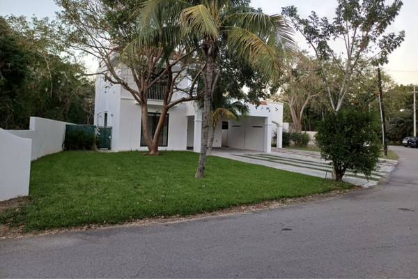 Foto de inmueble en Caimito, Col. Club de Golf La Ceiba C.P. 97302, Mérida
