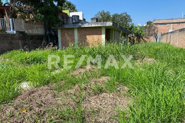 Foto de inmueble en Calle 24, Col. Cazones C.P. 93230, Poza Rica de Hidalgo