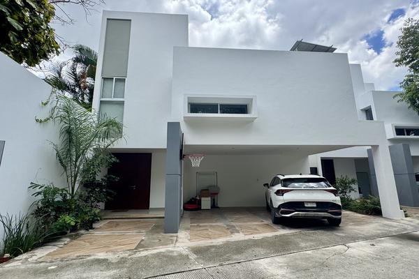 Casa en venta, calle 29, Colonia San Ramon Norte, C.P. 97117