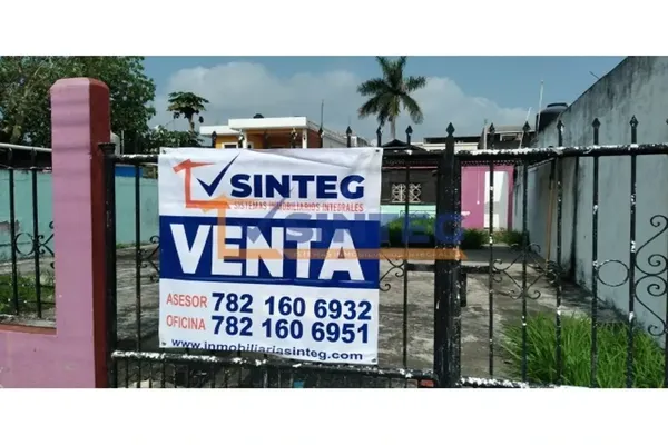 Foto de inmueble en CALLE 8 #205, Col. Cazones C.P. 93230, Poza Rica de Hidalgo