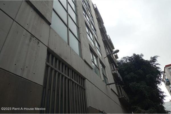 Calle Iturbide