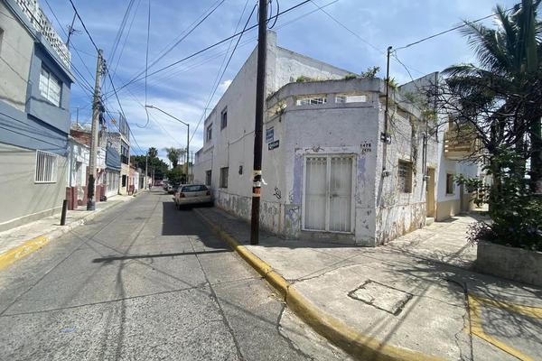 Foto de inmueble en Calle José María Morelos, Col. Guadalajara Centro C.P. 44100, Guadalajara
