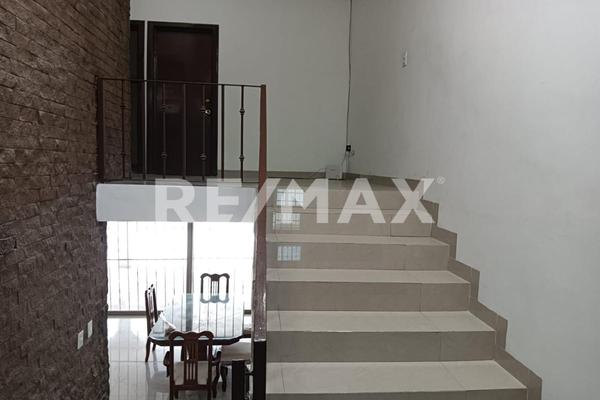 Foto de inmueble en C. Sinaloa, Col. Las Rosas C.P. 35090, Gómez Palacio