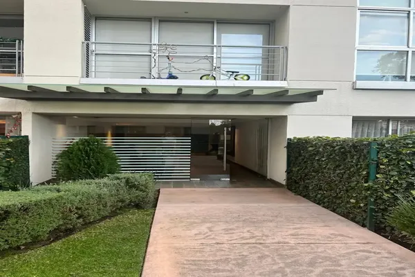 Foto de inmueble en Calzada de Tlalpan #2971, Col. El Reloj C.P. 04640, Coyoacán