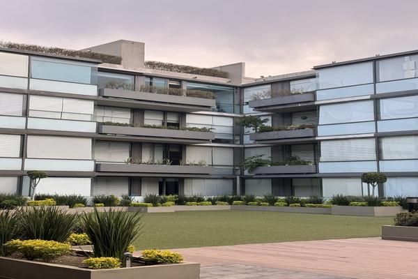 Foto de inmueble en Calzada del Hueso, Col. Nueva Oriental Coapa C.P. 14300, Tlalpan