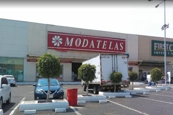 Foto de inmueble en Calzada Ignacio Zaragoza, Col. Santa Martha Acatitla Norte C.P. 09140, Iztapalapa