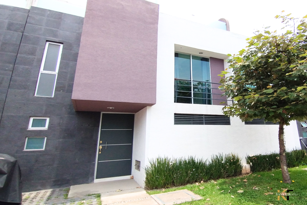 Foto de inmueble en Canario, Col. San Luis Mextepec C.P. 51355, Zinacantepec