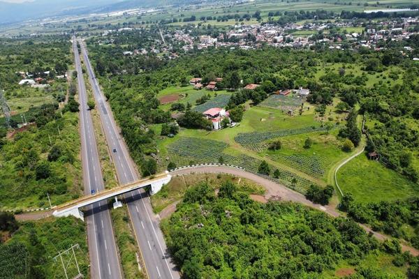 Foto de inmueble en Carretera Morelia - Pátzcuaro, Col. Tiripetío C.P. 58344, Morelia