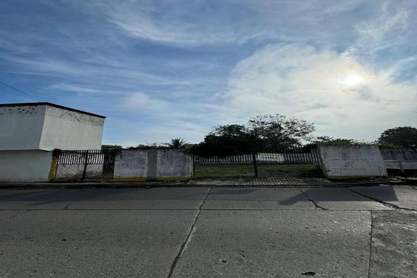 Foto de inmueble en  , Col. Cazones C.P. 93230, Poza Rica de Hidalgo